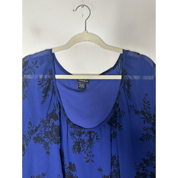 Torrid Floral Print Top Black Bright Blue Chiffon Split Tulip Back Womens Size 3 - Picture 3 of 11